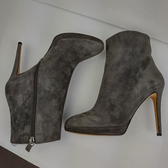 SAKS FIFTH AVENUE Suede Gray Boots Size 9 1/2 - Picture 2 of 16